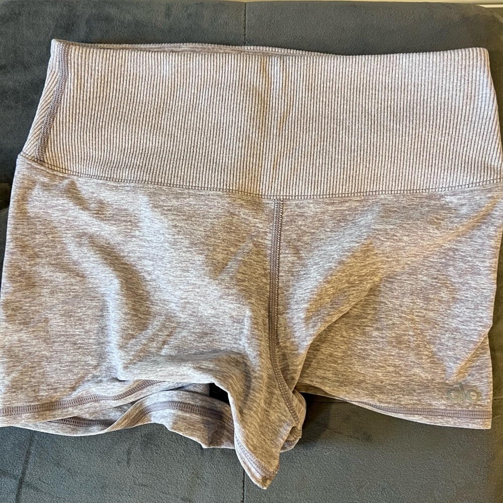 Alo Yoga biker shorts